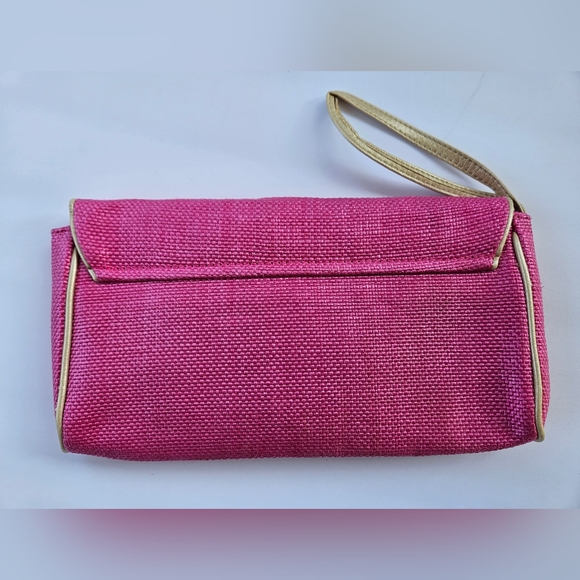 Avon Woven Shell Wristlet - Picture 3 of 10